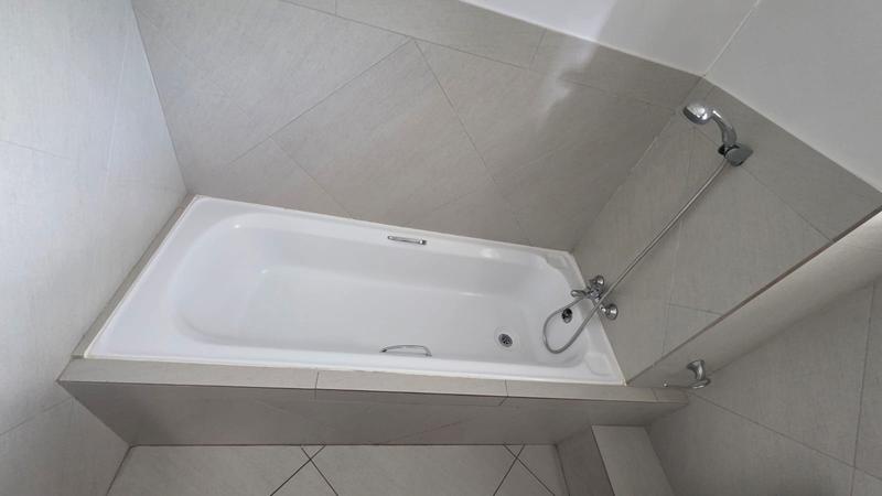 To Let 2 Bedroom Property for Rent in Buh Rein Estate Western Cape